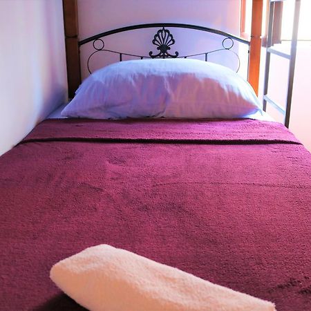 Hostel Alma 2 포레치 외부 사진