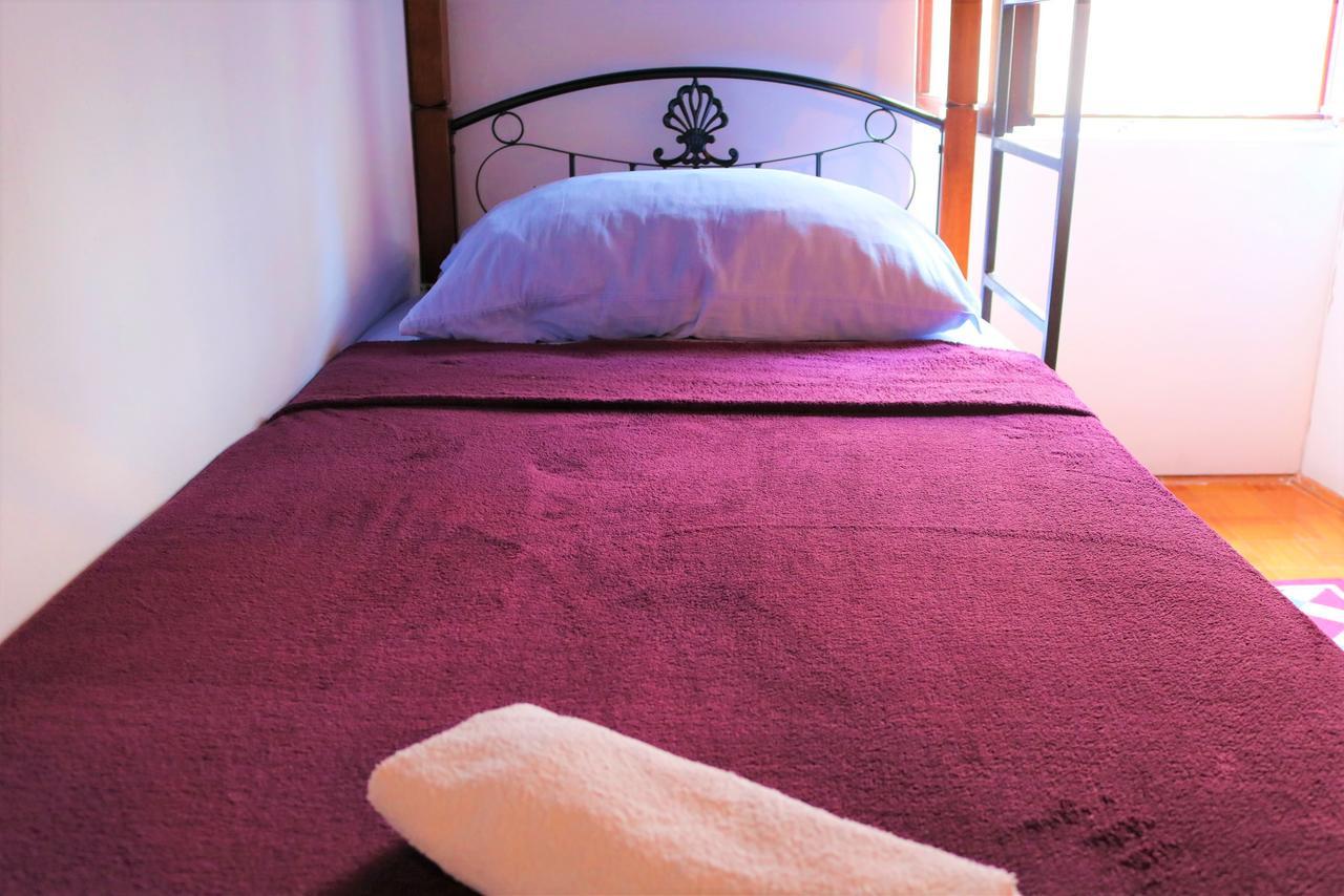 Hostel Alma 2 포레치 외부 사진