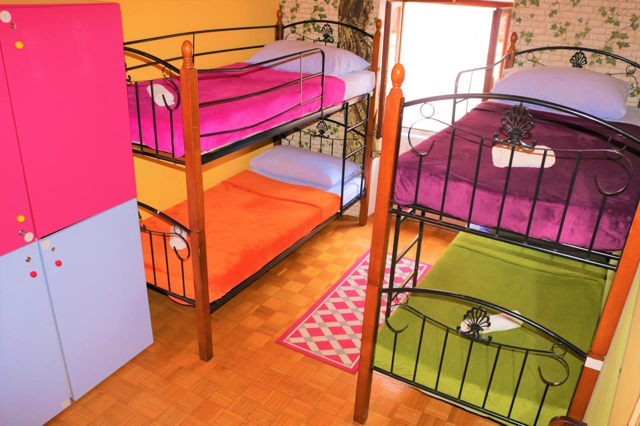 Hostel Alma 2 포레치 외부 사진