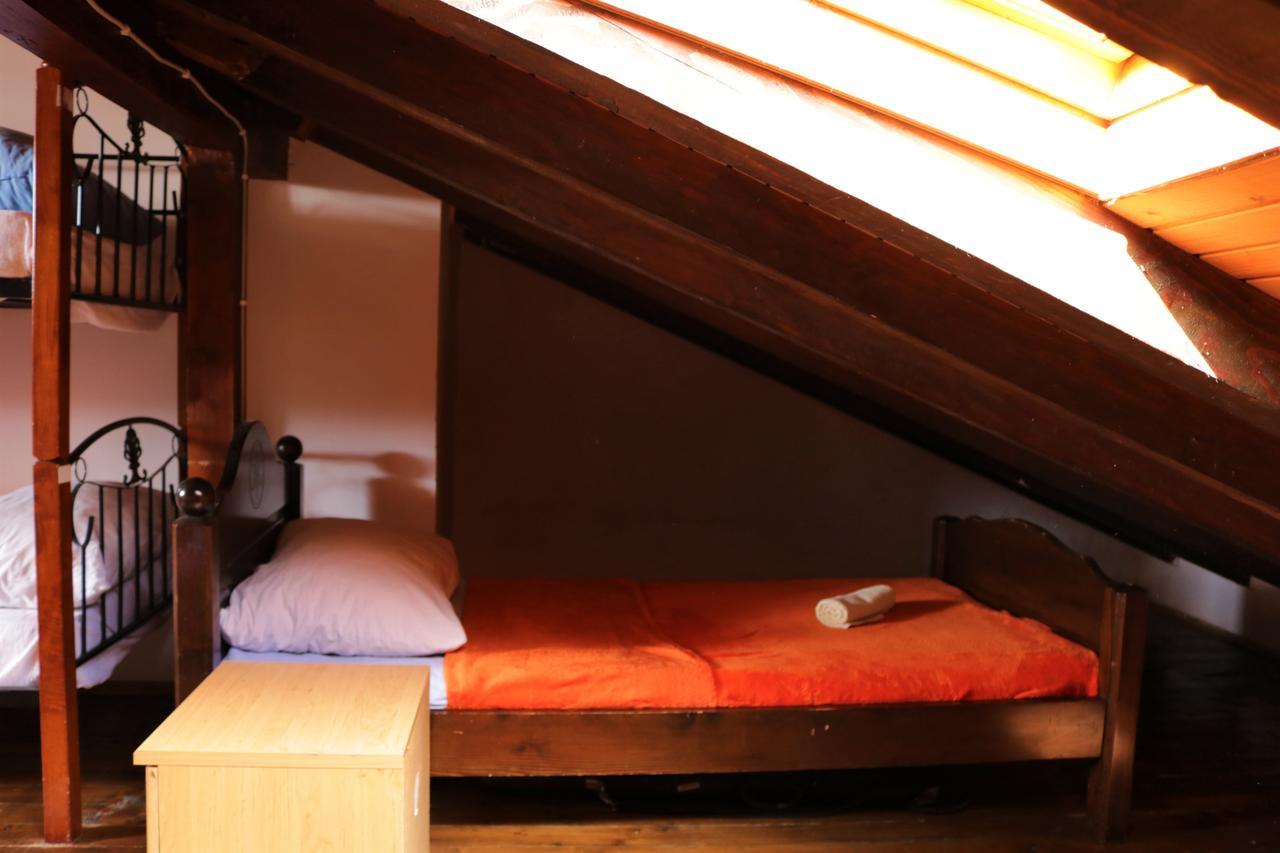 Hostel Alma 2 포레치 외부 사진