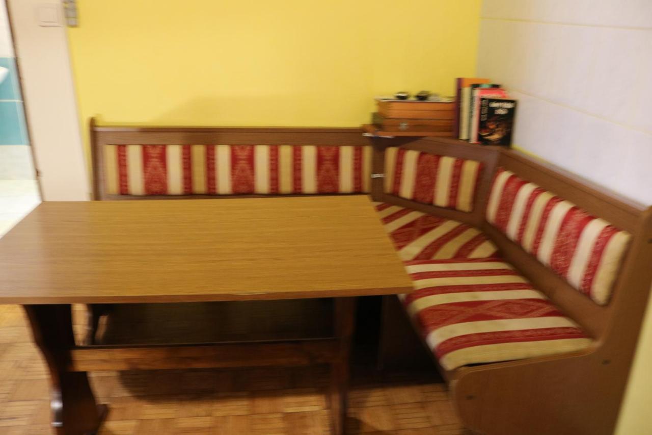 Hostel Alma 2 포레치 외부 사진