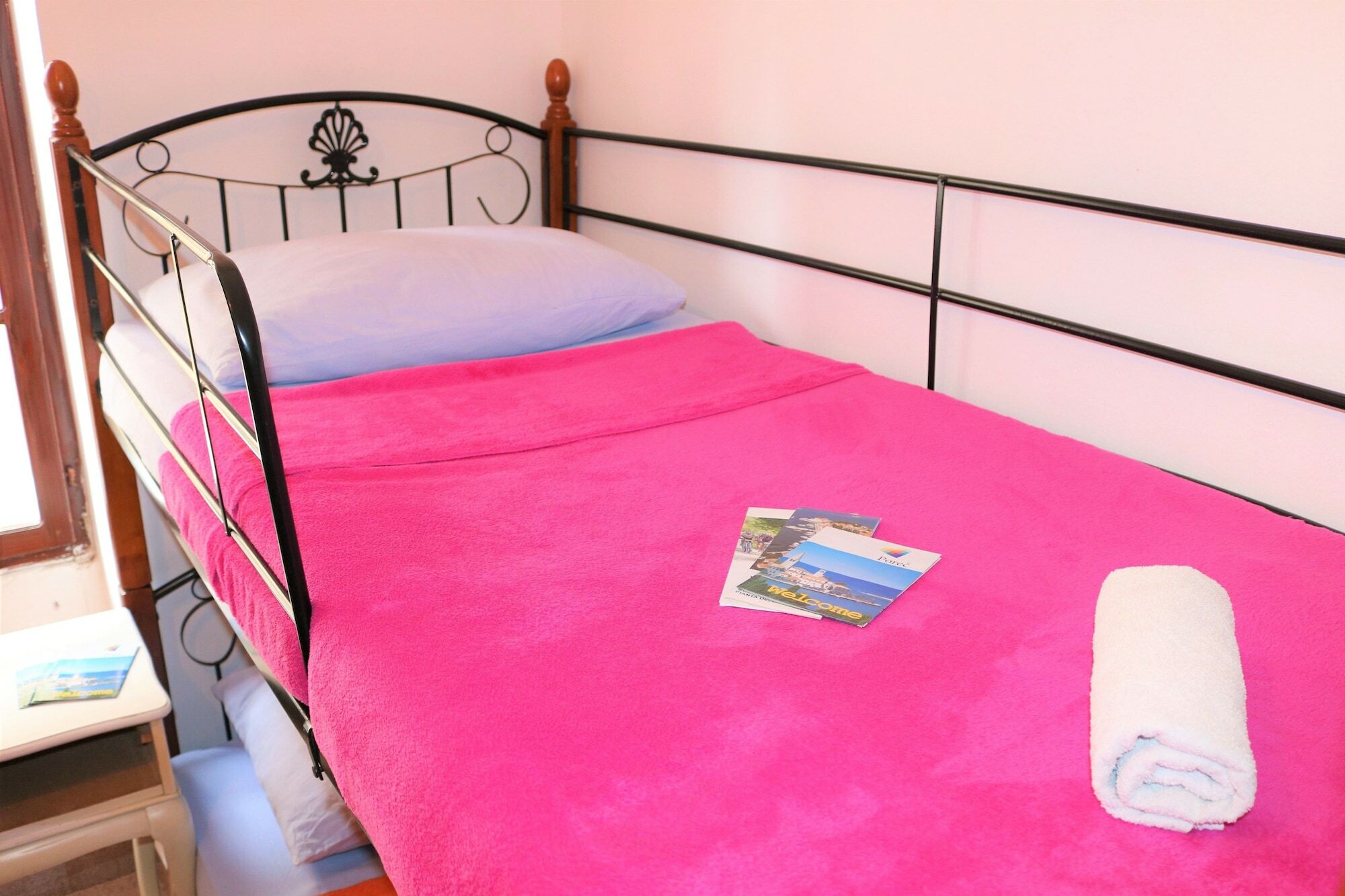 Hostel Alma 2 포레치 외부 사진